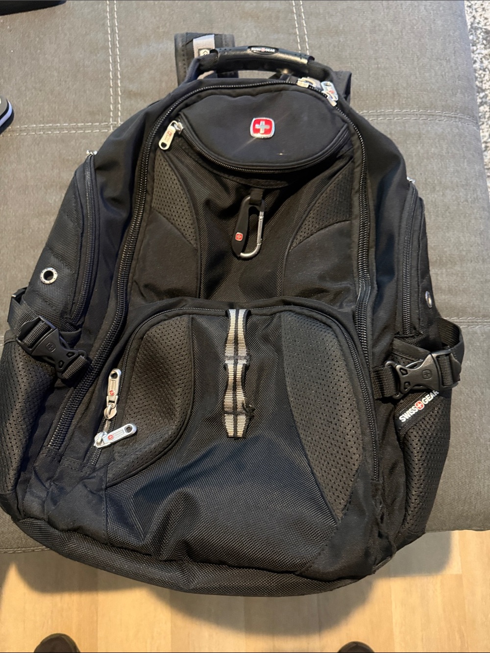 SwissGear Black Men's Laptop Backpack with Red Logo Accent